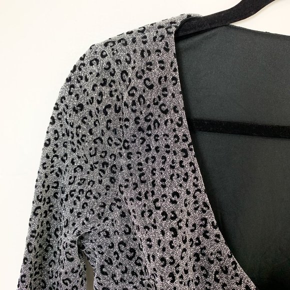 Revolve Superdown Syna Ruched Top in Silver Leopard Small - Picture 3 of 7